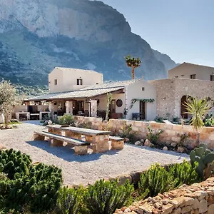 https://baglio-giammaccaro.sicilyhotelsitaly.net