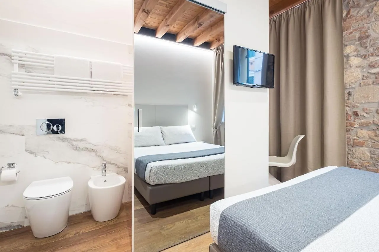 Teatro Romano Easy Suites Verona Guest house